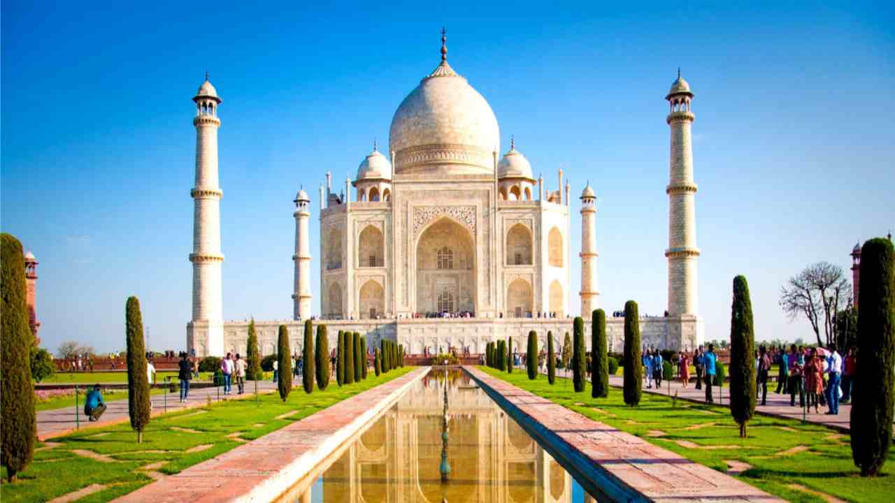 Same Day Taj Mahal (Agra) Tour by Car from Delhi Tickets, Pricing, and Online Booking